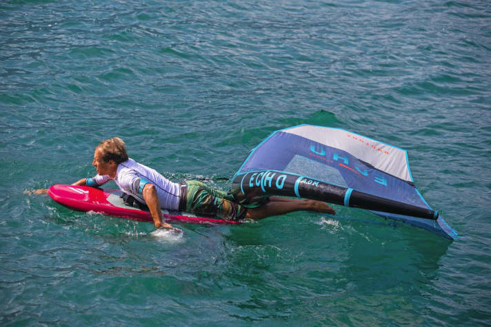 You can also pull the wing onto your legs with short boards