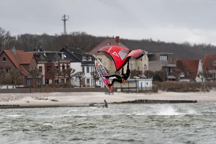 Wingen mit einem Windsurfboard ist definitiv möglich!