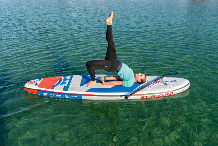 (Eka Pada) Setu Bandha Sarvangasana