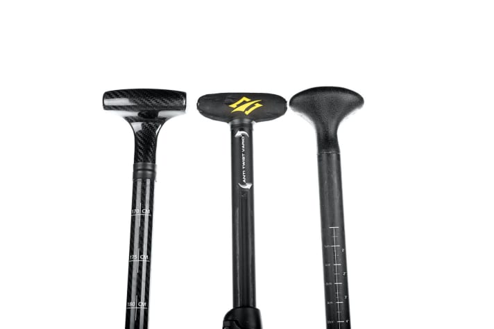 Grip size: We categorised the grips according to subjective impressions - from paddlers with size seven gloves to testers with goalie paws - from size S to L.