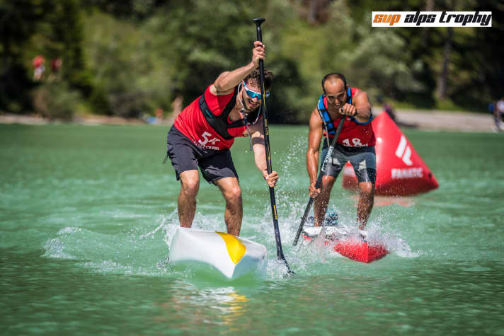 Beinhartes Duell zwischen Claudio Nika (links) und Hermann Husslein. FotobyKlotzi