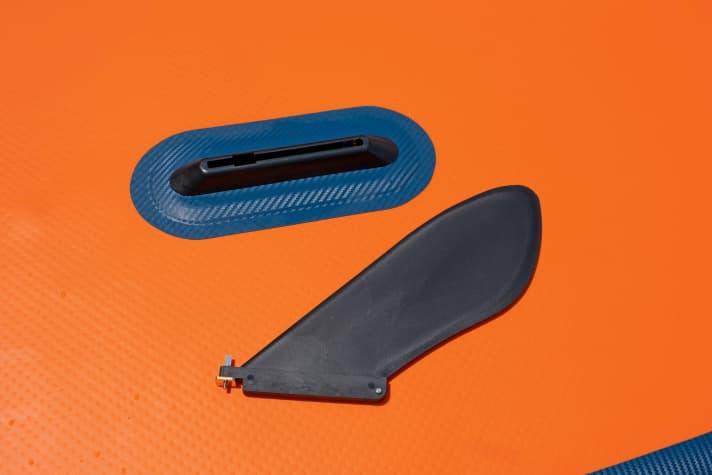 The fifth large fin ensures excellent directional stability.