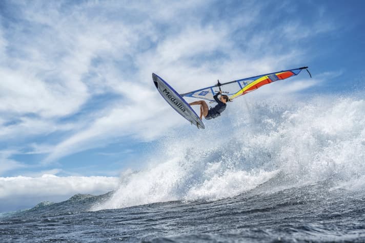 With the software company Medallia, Sarah has managed to find a sponsor outside the small windsurfing world.