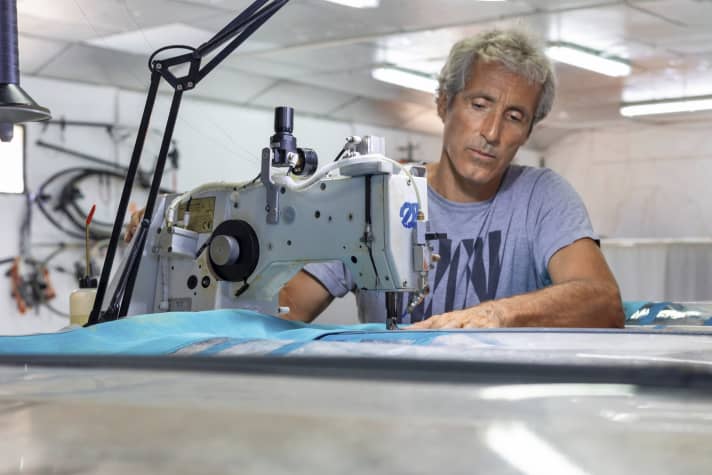 Here the boss sews himself.