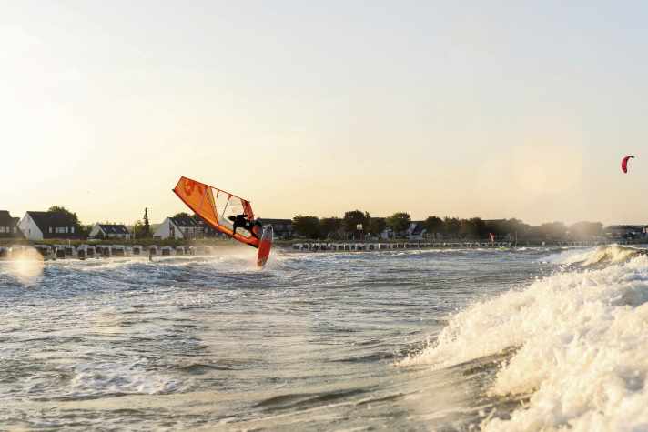 surf/100223637_e0db50c60e142941831d6f2705b1e702