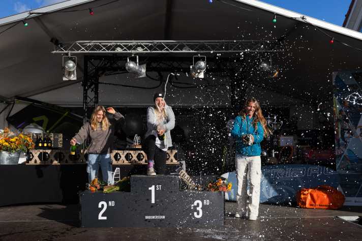 Lisa Kloster becomes the first German freestyle European champion to take her place on the podium.