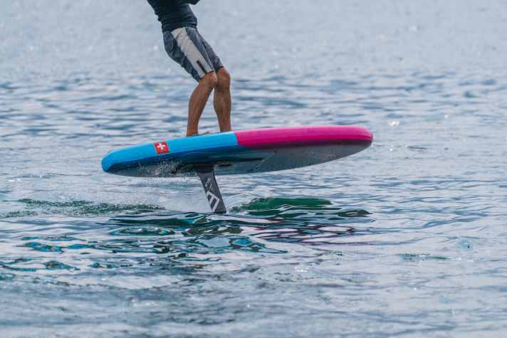 surf/4-forgiving-touchdowns-by-tobias-meier_7725be793b6cff594fc7337ef5885b6e