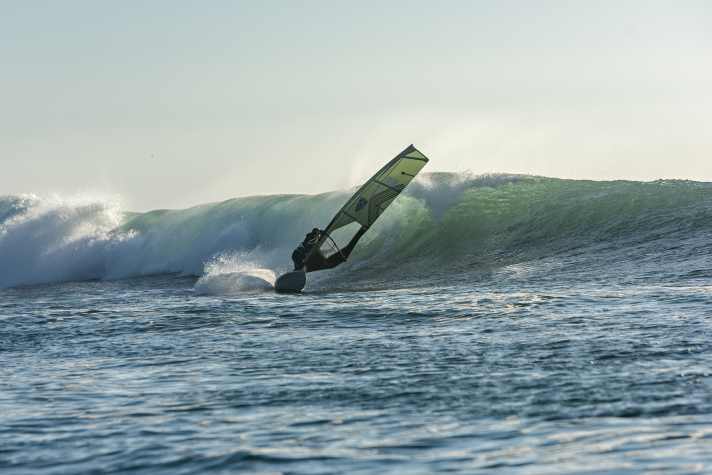 Difficult conditions in the first rounds