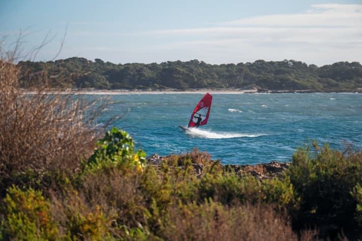 Mallorca surprises with its diverse spot conditions | Photo Valentin Böckler