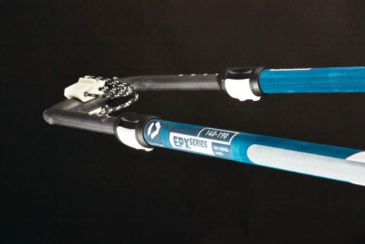 The back end is simple and functional - rubber buffers protect the corners in the event of rough ground contact.