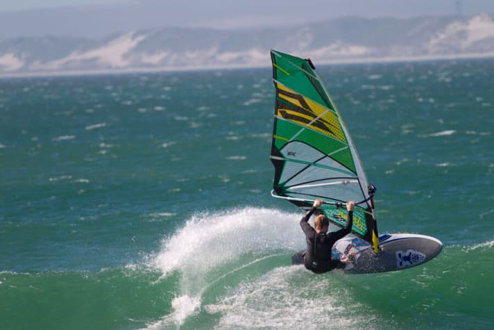   [Board] Starboard NuEvo 80 Carbon : [Tester] Manuel  Vogel : [Spot] Langebaan