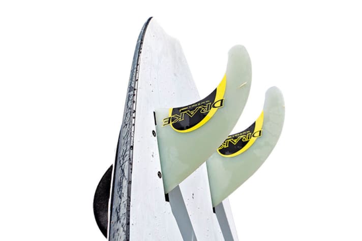   Fins: Drake, 2 x Twin Surf 14.5 cm/Slotbox/G10