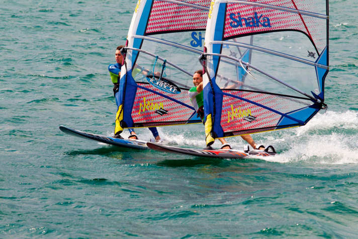     [Board] JP-Australia X-Cite Ride Plus PRO 125 / JP-Australia Magic Ride PRO 118 : [Tester] Nicolas Slejk / Frank Lewish : [Spot] Torbole/Lake Garda