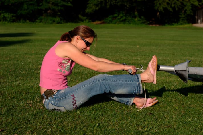 Not like this! Too short ropes strain the back