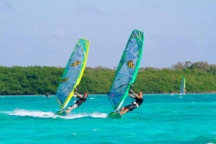 Wind, sun, turquoise water, dense mangrove forests in the background...