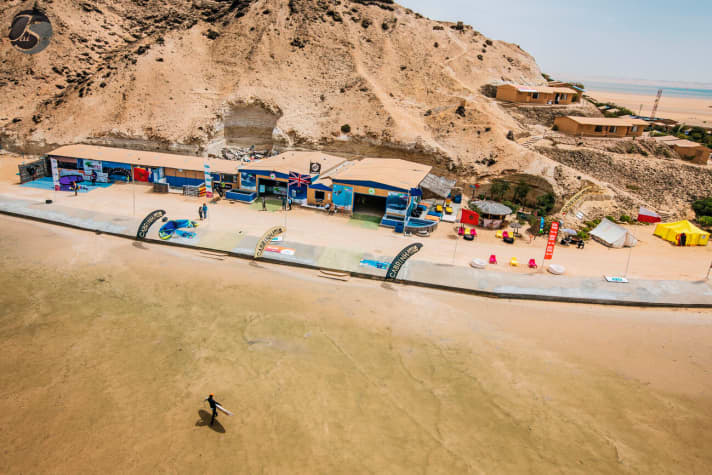 Das "Center Rihfly Dakhla" - eine der beiden Surfstationen im Norden der Lagune.