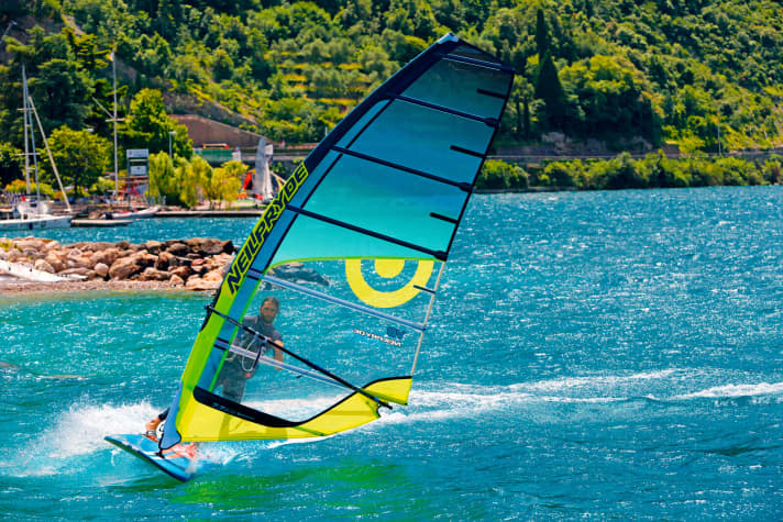   Individual test 2017: Freerace sail Neilpryde V8