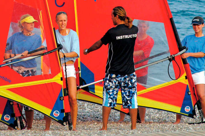 Nice beach life or a tough job? Today's surf instructors can no longer be compared with the sunny boy of the past.
