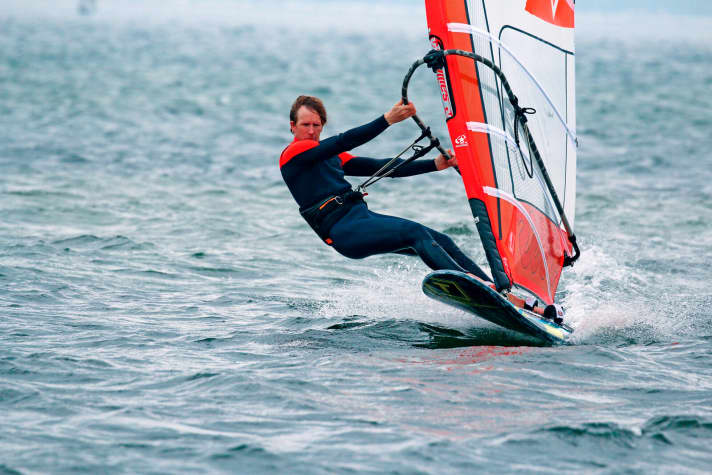 Same wind, same sail, same tester - the difference between a free, flying ride (pictured above) and gurgling on the windward edge (pictured below) is a weed fin that is six centimetres shorter.