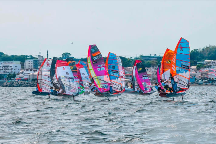   Zukunft Foilsurfen? Im PWA World Cup hat sich die neue Disziplin bereits etabliert. 