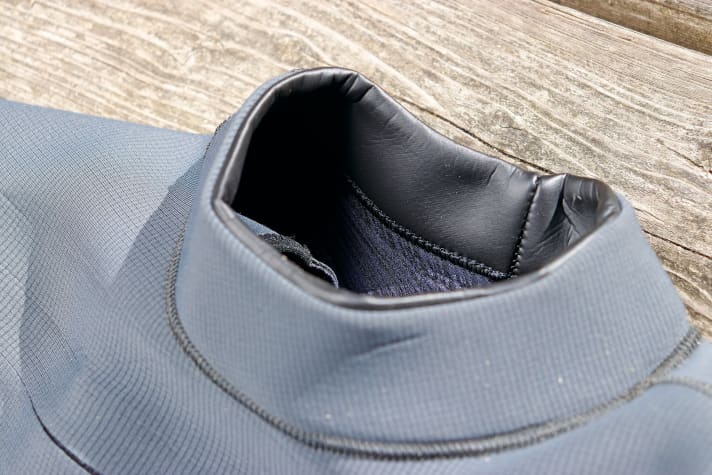 The smooth, rubber-like material provides a good seal at the neck.