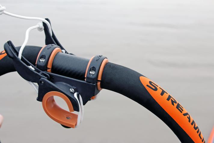 Simple and functional - the headpiece looks absolutely well thought out