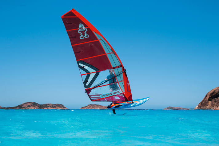 Gonzalo Costa Hoevel auf dem neuen iQFOiL 5.0