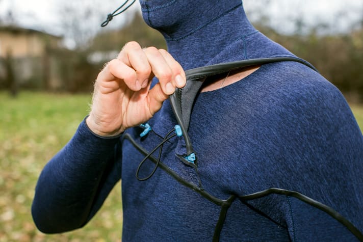 How thick is the neoprene really? How well does the neck gaiter seal?