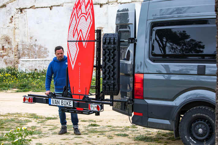 The vanbike carrier can be folded down so that the rear doors remain accessible at all times
