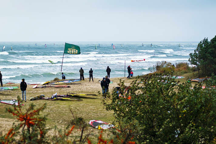 Neu Mukran has also hosted the Big Days - and for good reason. As the forecasts are often a little too high, a long journey is only worthwhile if the forecast is over 25 knots