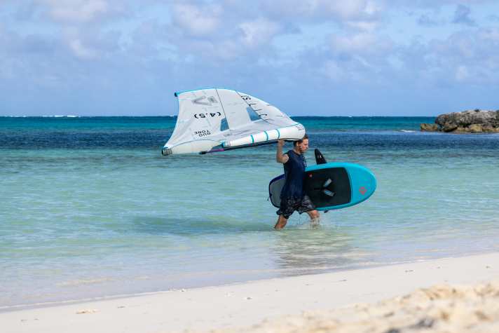 surf/dtf-duotone-slickconceptblue-skystyle-klaasvoget-2024-tobybromwich-7436_837e632cd1b8e91ebb141518d0ea7de1