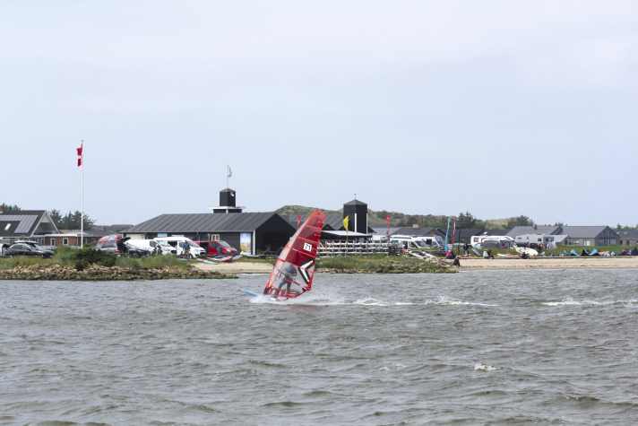 The region's best-known spot with perfect infrastructure: Hvide Sande Nord