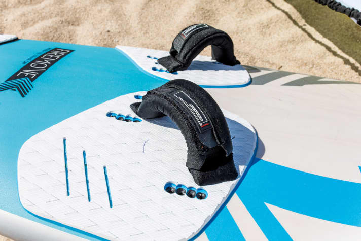 Fußschlaufen, Footpads und Plugs