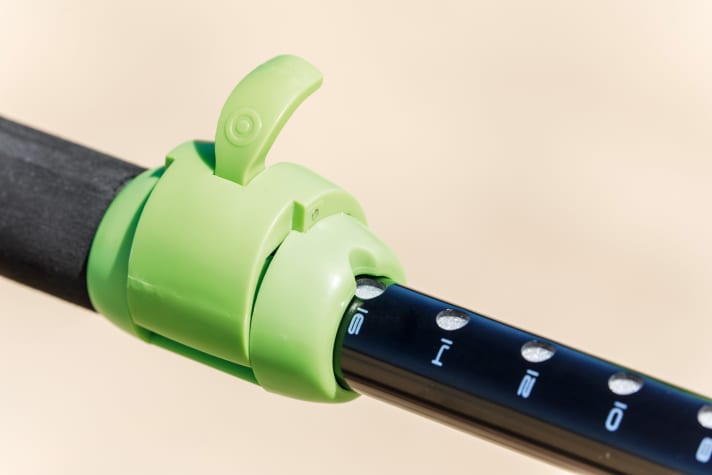 Boom pins with which the length can be adjusted