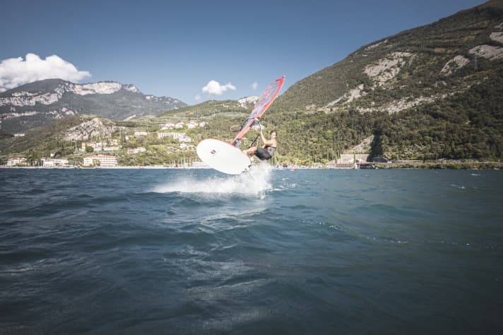 surf/gardatrentinowatchsome-surf-torbole-0883_1563244b14d3ebbe9f79701aea838aac