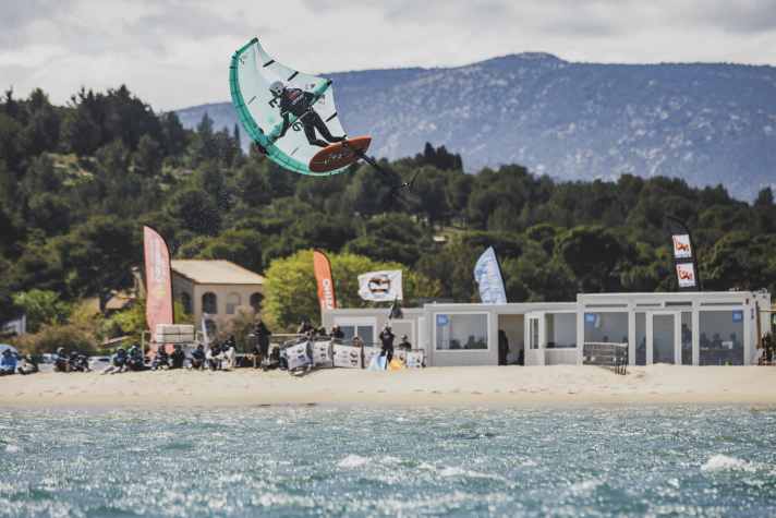 surf/gwa25-leucate-day-02-g3a7702-lukas-k-stiller-176_9fe37c0e0fe988b32151f311fd4d2d6e