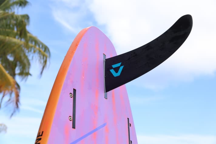 The Freewave comes with a single fin from size 112 upwards. The smaller models come with a thruster. Photo: surf magazine
