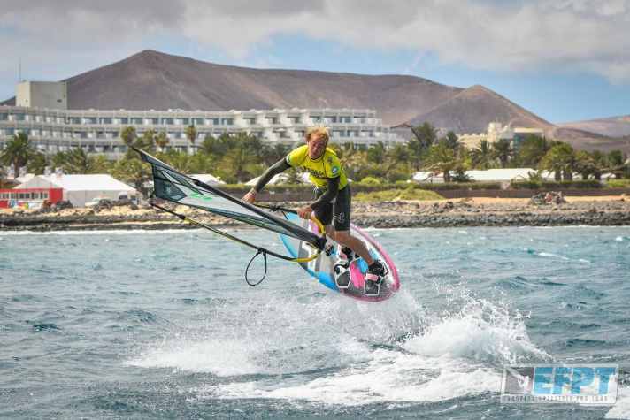 Lanzarote 2017: a significant classic for Yentel Caers, too.