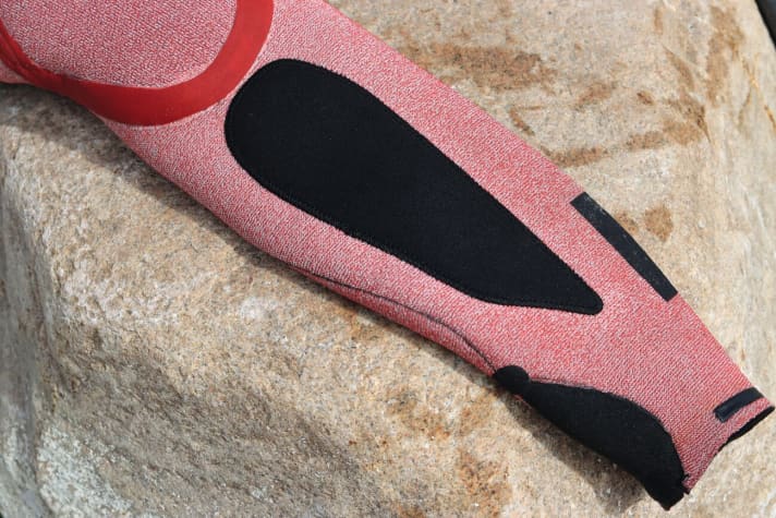 Abgeklebte Nähte und großflächiges Plüsch-Material gehören beim ION Seek Amp zum Standard.