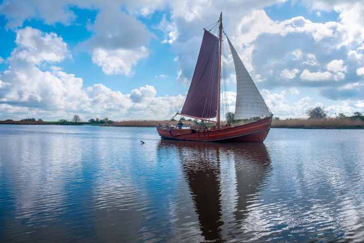 yacht/100047150_7143ede5f62e9f94b1c91c44329289fd