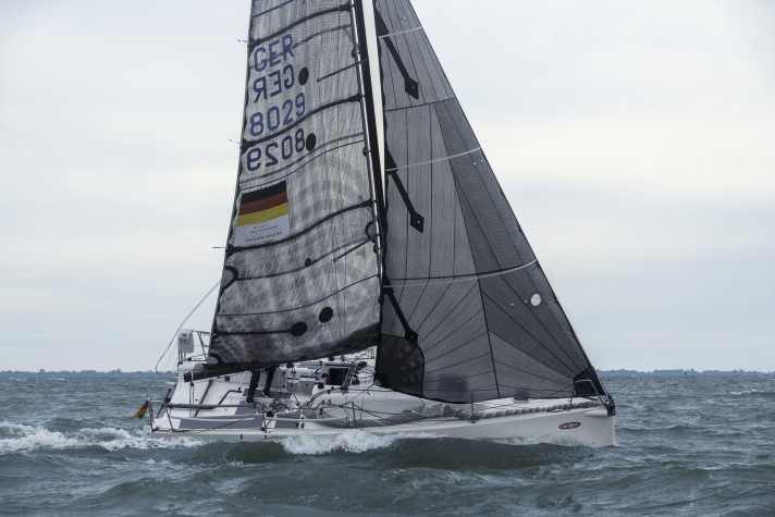 yacht/100092863_4495365ab2ad587e6a870d5b3b523642