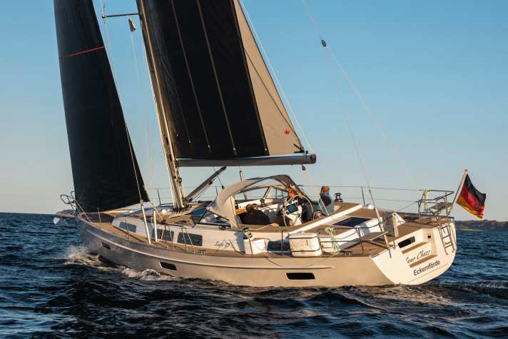 yacht/100130364_32f5235c5e8852be7a774f78fd4111fd