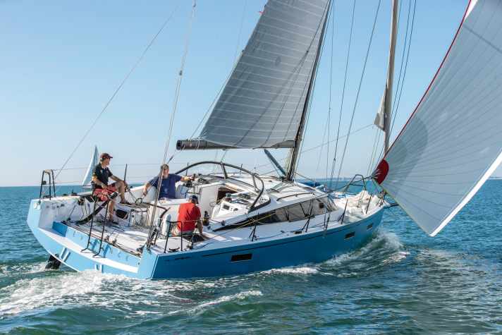 Hull length 11.65 m; width 3.98 m; weight 5.6 tonnes; from 296,490 euros.