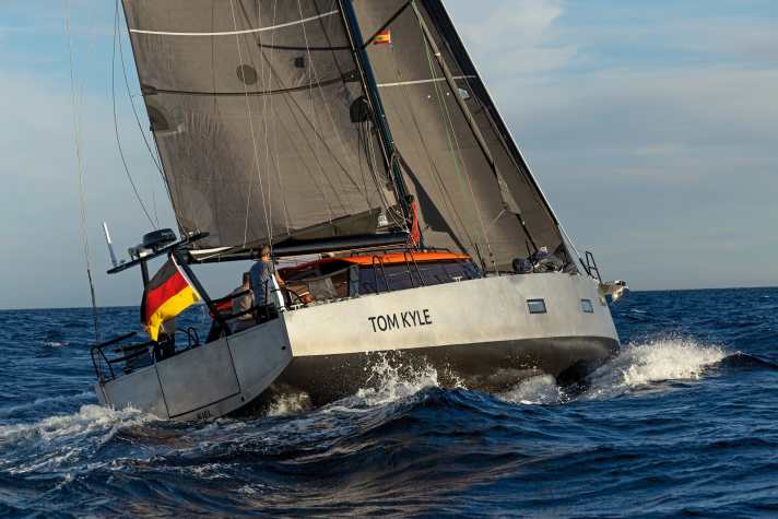 Salone di coperta yacht Pure 42