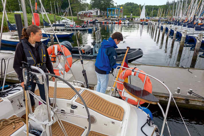 yacht/100181909_e270ede971975cee797162af635d4c46