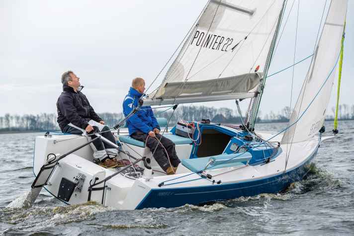 Pointer 22: lunghezza scafo 6,50 m; larghezza 2,20 m; peso 0,75 tonnellate; a partire da 50.400 euro.