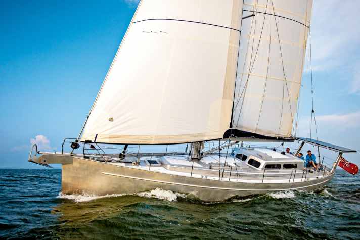 ​Bestevaer 49: Länge 14,97 m; Breite 4,40 m; Gewicht 18,0 t; 1.481.500 Euro.