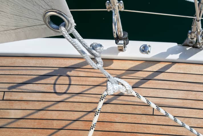 Prusik loop with rope shackle