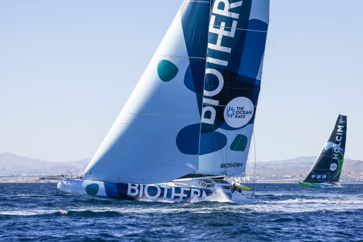 Cette photo du "Biotherm" a été prise cinq jours avant le départ de l'Ocean Race à Alicante.