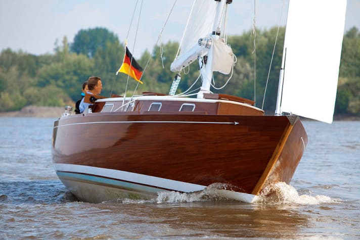  The sea cruiser "Gutland"